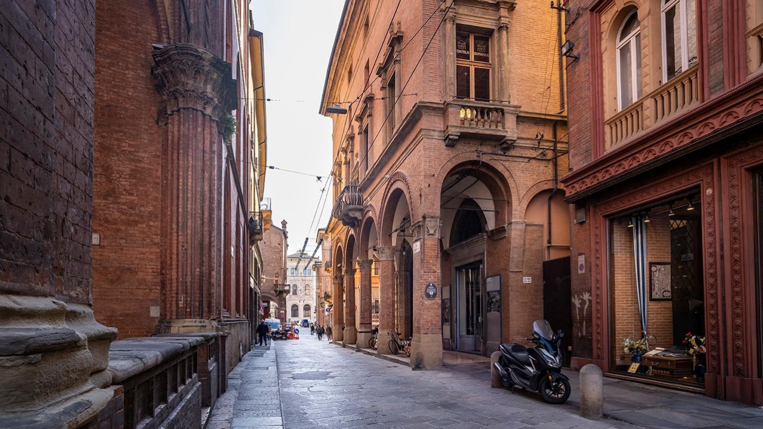 Ferienwohnung House Of Magic - Due Torri Bologna Exterior foto